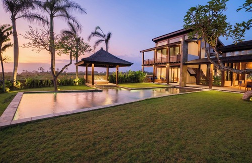 Suraberata Villa | Exclusive Boutique Villa in wonderful Tabanan! Daily breakfast and chef incl.