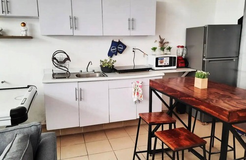Zapopan Condo | Exclusive Bugambilias Lukasa Home alberca & airhockey.