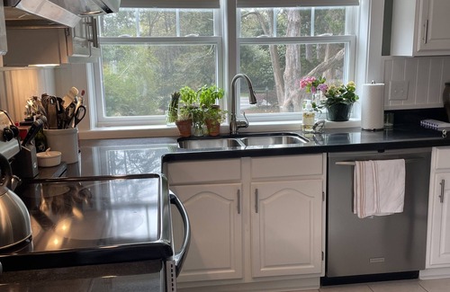 Old Town Cottage | Exclusive Five Star CarriageHouse! Featured in March 2023 PineStraw Magazine!