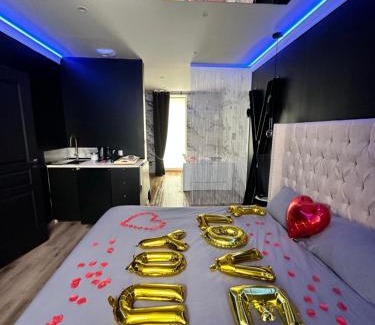 Saint-Gervais-la-Foret Apartment | Exclusive Room BLOIS - Love Room