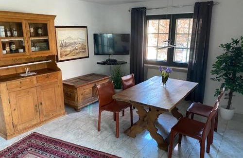 Hausen im Wiesental Apartment | Exclusive FWO mit kleinem beheizbarem Pool zum Schwimmen und Massieren