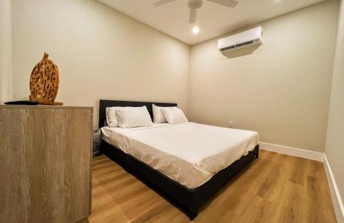 Homestead Apartment | Exclusive Lake Tiny House in Beautiful Japanese Garden
