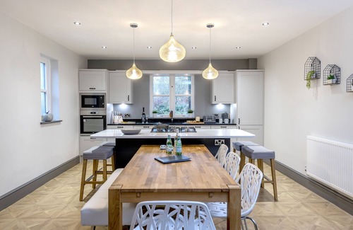 Lancaster House | Exclusive Large Family Home