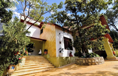 San Felipe del Agua Villa | EXCLUSIVE LUXURY VILLA WITH 8 BEDROOMS AND PRIVATE GARDENS.