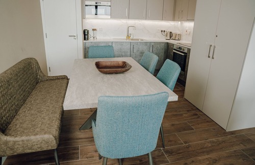 Galway Apartment | Exclusive Luxury Seafront 2 Bedroom 2 Bathroom Apartment