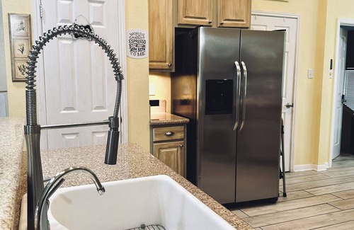 North San Antonio - SAT House | Exclusive Private Home - Flexible 1-4 Bedrooms