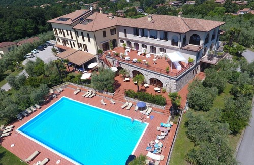Soiano del Lago House | Exclusive Relais with stunning lake views in the hills of Lake Garda