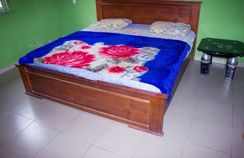 Ikorodu House | Exclusive Relaxation Place & Bar