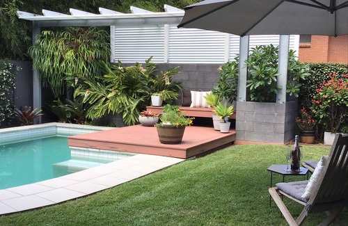 Manly House | Exclusive Seaside House + Pool