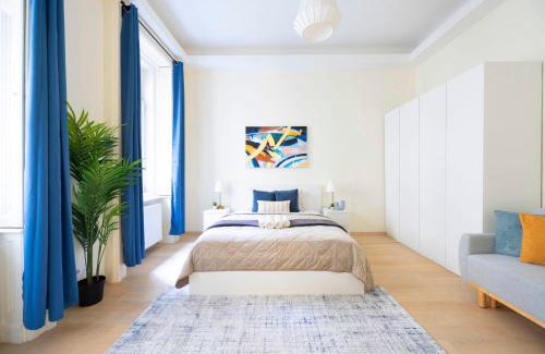 Terezvaros Apartment | Exclusive & Spacious Central Residence w/4BEDRM 2BATHRM