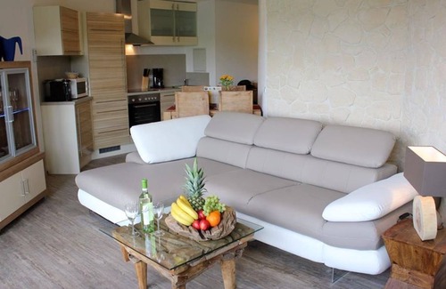 Schalkenmehren Apartment | Exclusive Studio "Vukanpanorama" - Maarberg Resort