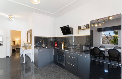 Campo Internacional Maspalomas House | Exclusive Vacation Villa in Maspalomas with Heated Pool with Bubbles
