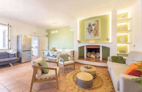 Baia Verde Villa | Exclusive villa with swimming pool surrounded by greenery