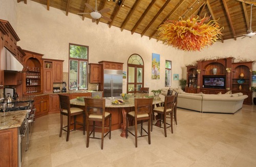 Maho Bay Quarter Villa | Exclusivity & Luxury in Harmony with Nature.