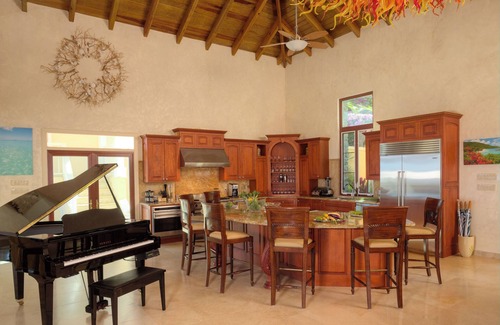 Maho Bay Quarter Villa | Exclusivity & Luxury in Harmony with Nature.