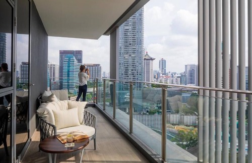 Orchard Apartment | Executive 1BR w/Terrace, 3 min stroll to Orchard MRT
