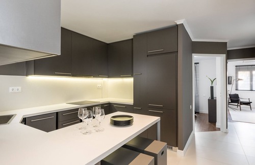 Plaka Apartment | Executive 2 bdr Suite in Plaka - Acropolis view