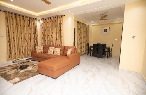 Accra Apartment | Executive 3-Bed Furnished Apartment in Kwashieman