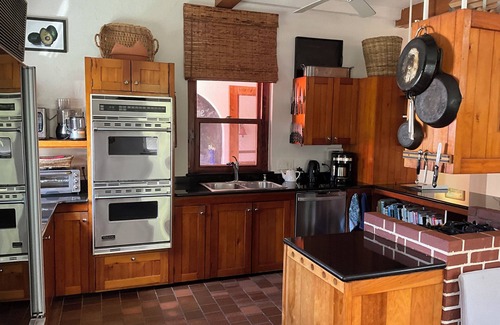 Tucker's Town House | Executive 3-bedroom house in the exclusive Tuckers Town area.