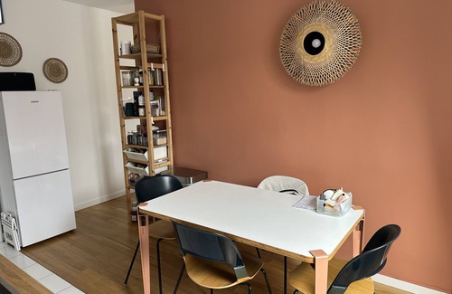 Quartier Sainte-Marguerite Apartment | Executive Apartment Last Floor in an Haussmanien Building With Elevators