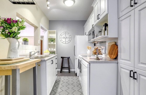 Lawrence Park South House | Executive Home on the Park
