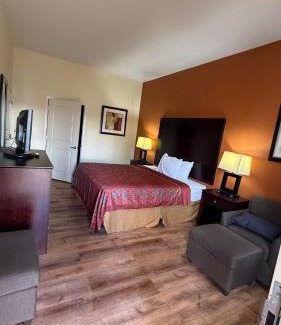 Pittsburg Hotel | Executive Inn and Suites