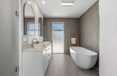 Indented Head Apartment | Executive Living by The Bay