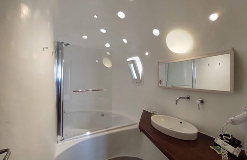 Paradise Hotel | Executive Studio-Sea View, Shared Infinity Pool, Gym, Bar, 4'from Paradise Beach