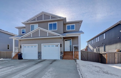 Clairmont House | Executive style 4-plex unit is located in Whispering Ridge.