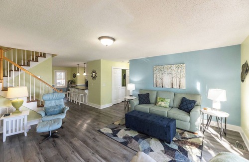 Grand Rivers Condo | Executive Three Bedroom Yacht Condo