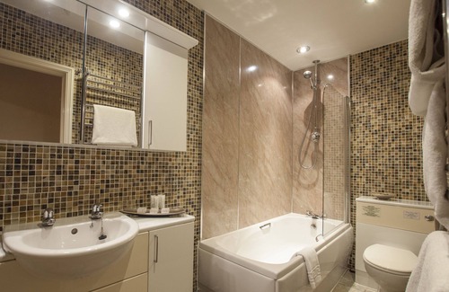 Kennford Hotel | Exeter Court Hotel
