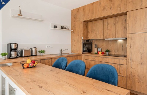 Zirchow Apartment | "exklusives 61m² Apartment mit Haff-blick Ruhige Lage Balkon & Wlan Stellp