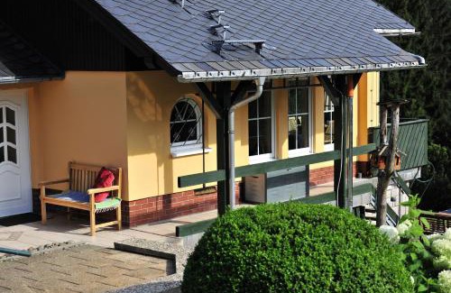 Schoenheide House | Exklusives Ferienhaus "Waldzauber" Ruhe und Natur pur am Waldrand genießen
