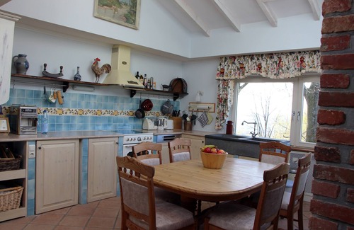 Betzenrod House | Exklusives Landhaus in Traumlage mit Fernblick, 1700 m² Garten, Sauna, Kamin