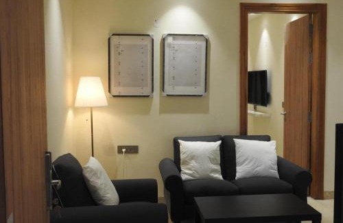DLF Phase 5 House | Exotica Avenue Apartment