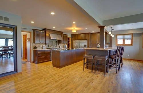 Shakopee House | Expansive Retreat on 5 Acres in Shakopee!