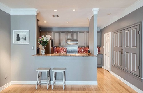 West Campus House | Experience Austin + 3 BR + 5 mins to Downtown!