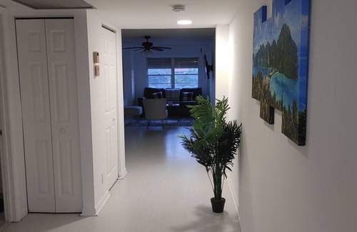 Pembroke Pines Apartment | Experience Comfort and Convenience in the Heart of Pembroke Pines.