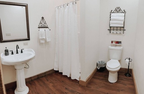 Poplarville Other | Experience Luxury at a Secluded 10BR Castle: Lakes, Beach, Luxury! Pet Friendly