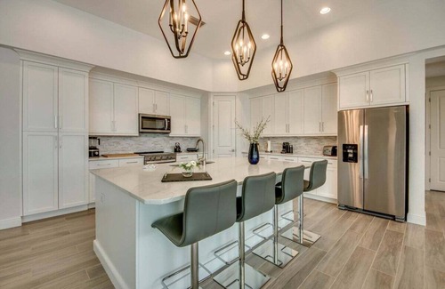 Caloosahatchee Villa | Experience luxury at Happy Cape 46