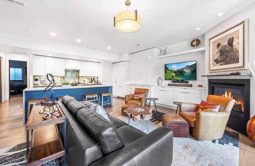 Canyon Links House | Experience luxury at Jeremy Ranch Snowtop Manor, Close to everything Townhome!