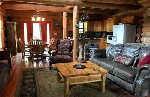 Hulbert Cabin | Experience nature nearby! Cozy 3-bedroom cabin, next to Ft. Gibson Lake!