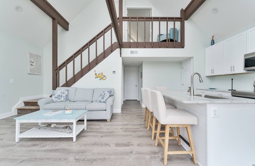 Colington Harbour House | Experience the serene beauty of the Soundfront at Shenanigan's, a charming home in Kill Devil Hills