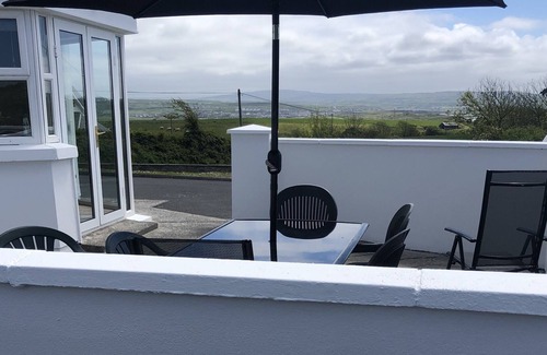 Doolin House | Experience the wild beauty of West Clare. adjacent to Lahinch, Liscannor