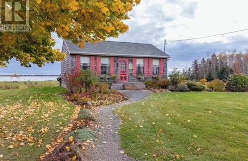 Lower Montague Cottage | Experience tranquility by the sea, Magnificent views, Romantic charm.