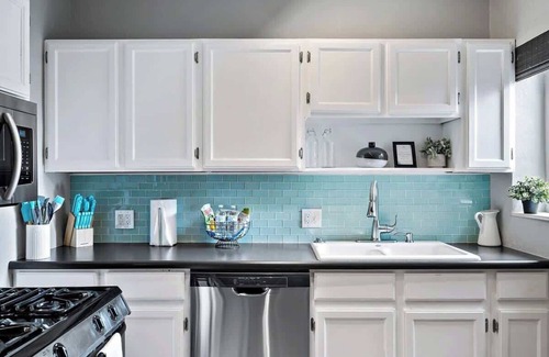 Speer House | Explore Denver From Our Spacious Retreat
