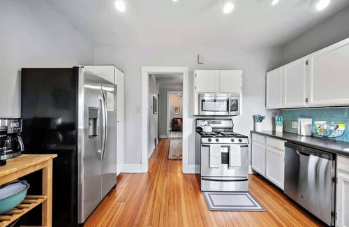 Speer House | Explore Denver From Our Spacious Retreat
