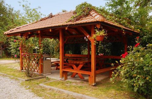 Brno House | Expres Atack Penzion