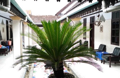 Sulawesi Hotel | EXPRESS O 91176 Hotel Puri Gandaria