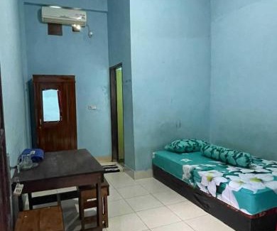 Parepare Hotel | EXPRESS O 91669 Kost Amel Near Taman Mattirotasi
